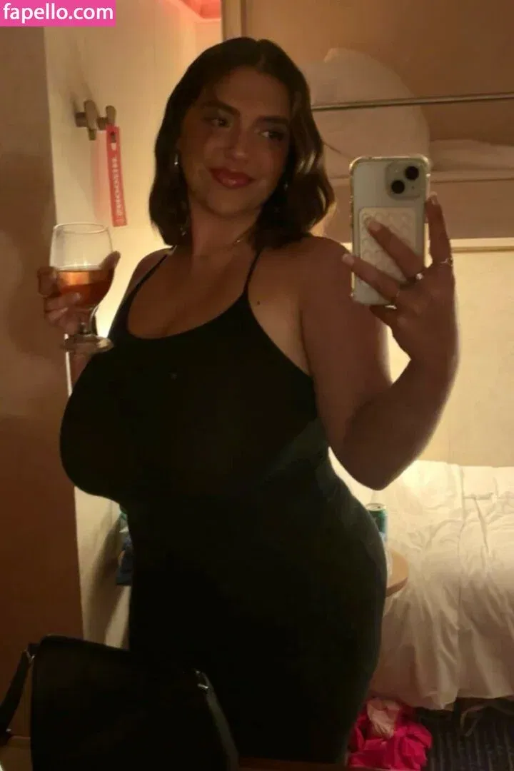 seerahb2 Onlyfans Photo Gallery 