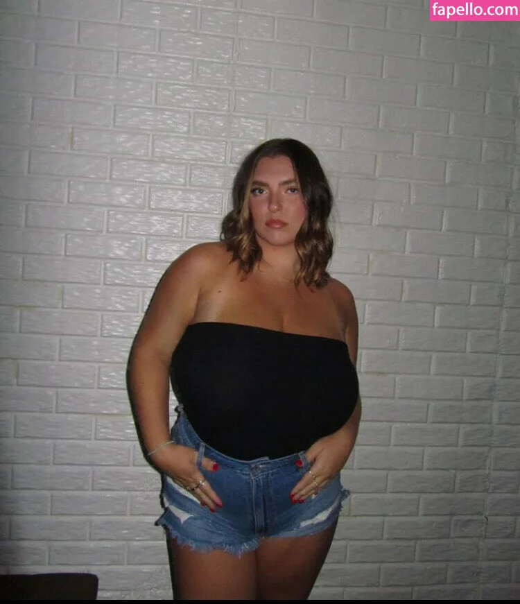 seerahb2 Onlyfans Photo Gallery 