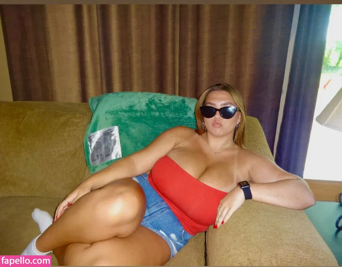 seerahb2 Onlyfans Photo Gallery 