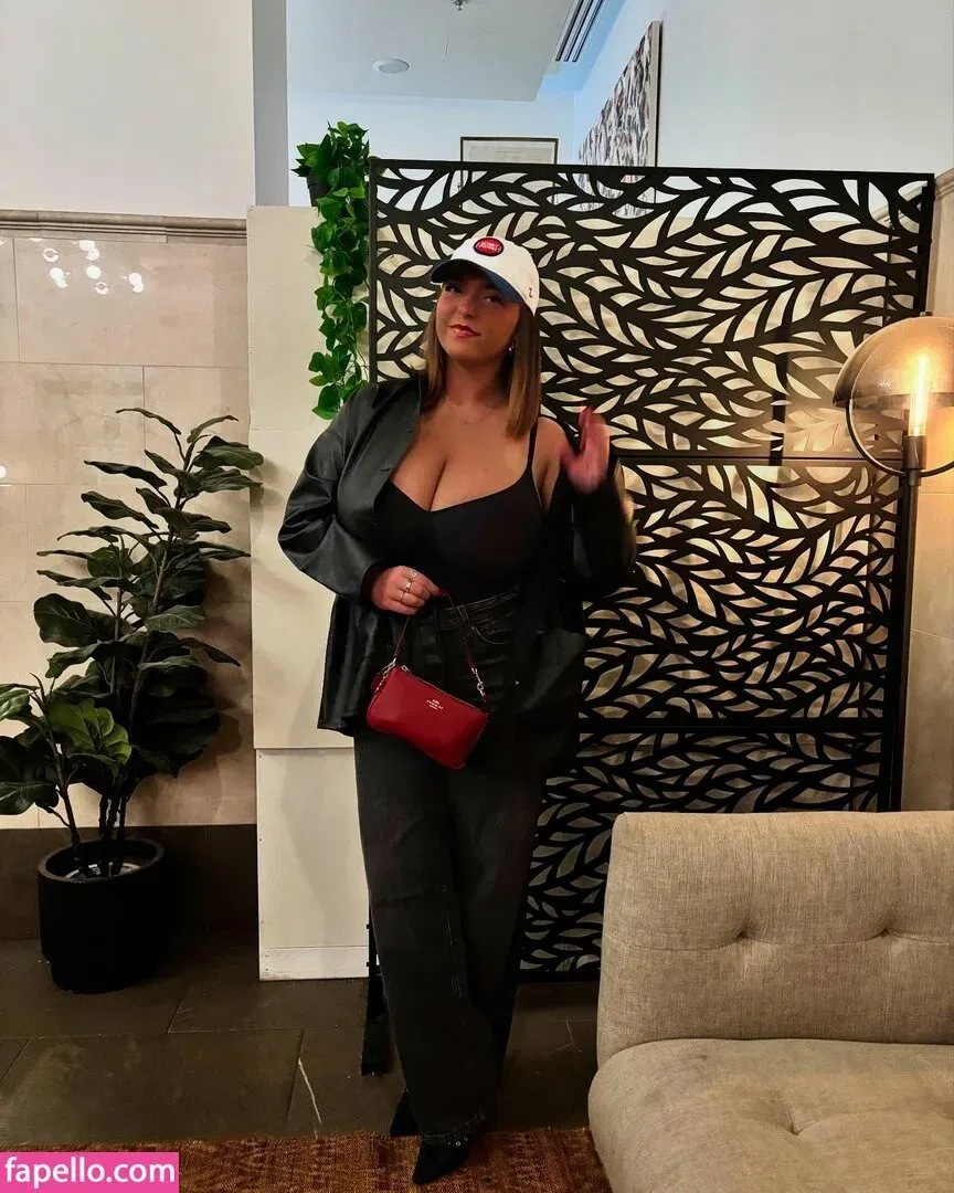 seerahb2 Onlyfans Photo Gallery 