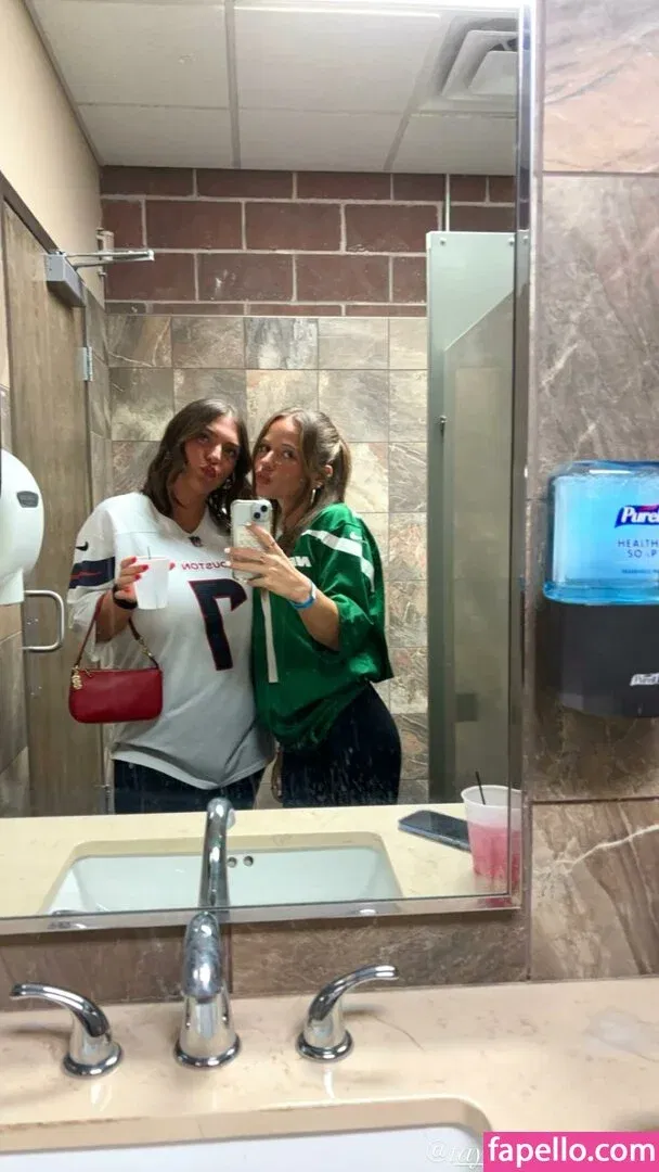 seerahb2 Onlyfans Photo Gallery 