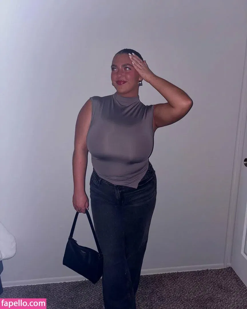 seerahb2 Onlyfans Photo Gallery 