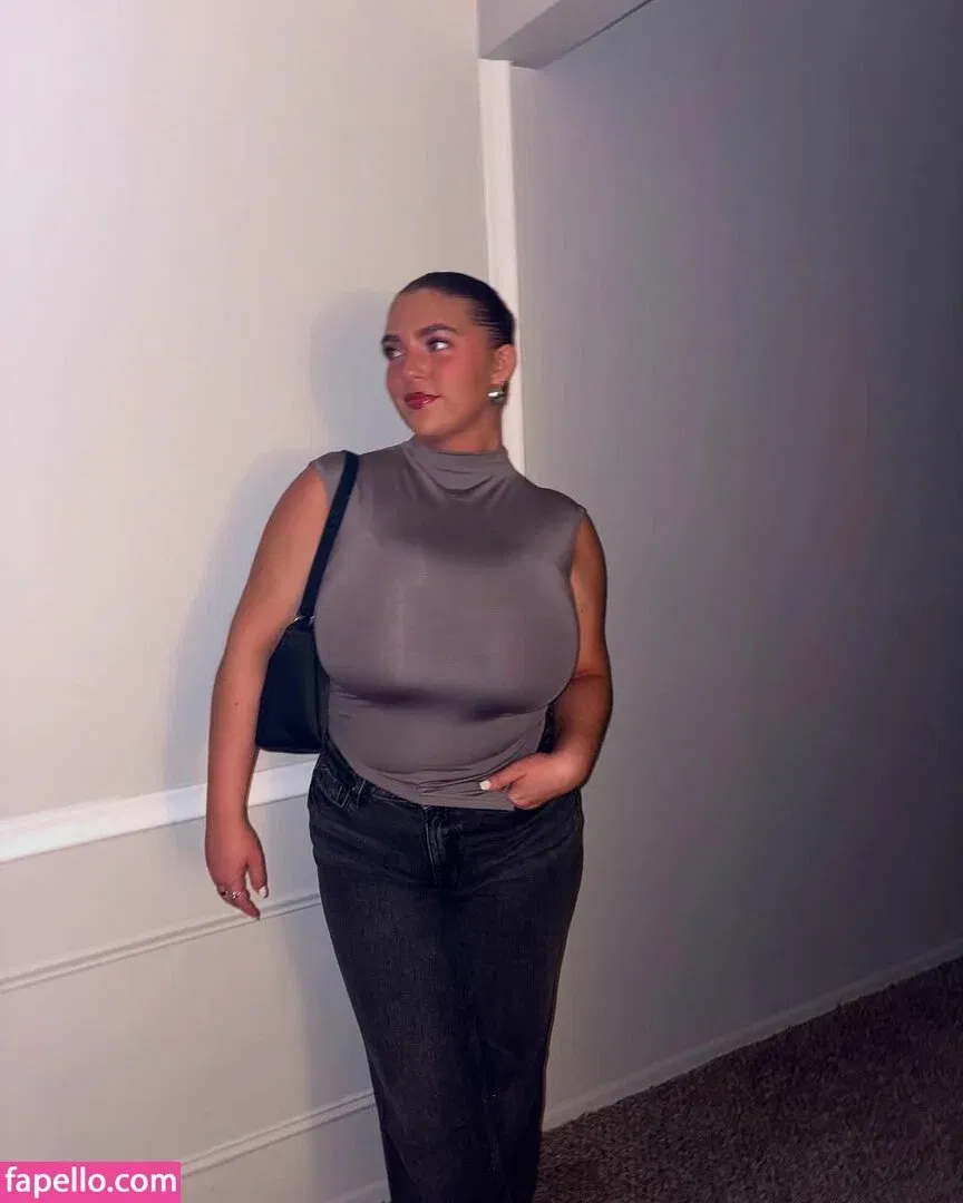 seerahb2 Onlyfans Photo Gallery 