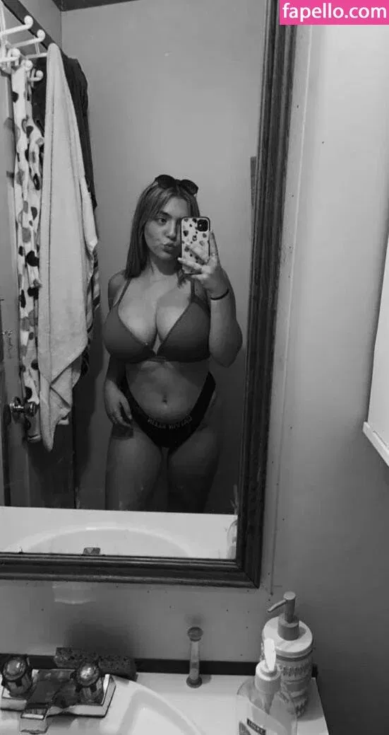 seerahb2 Onlyfans Photo Gallery 