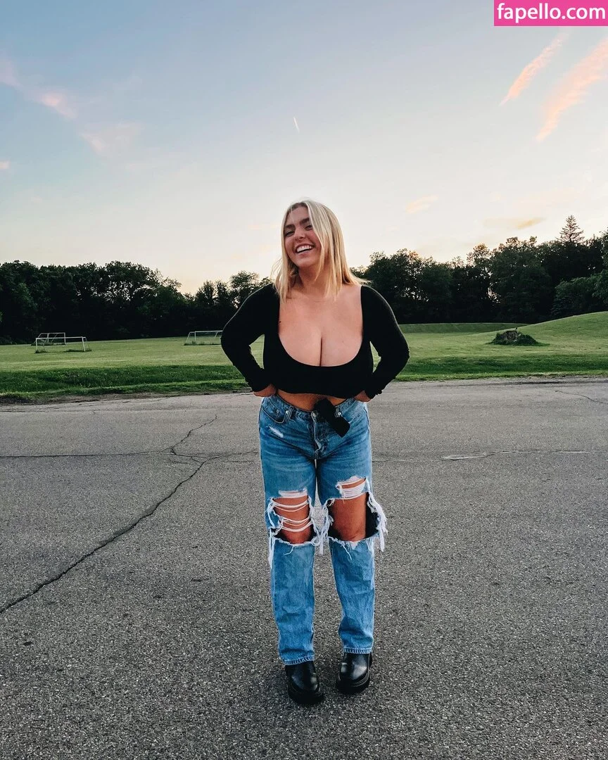 seerahb2 Onlyfans Photo Gallery 