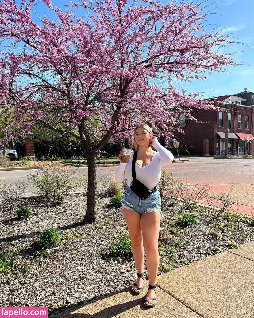 seerahb2 Onlyfans Photo Gallery 