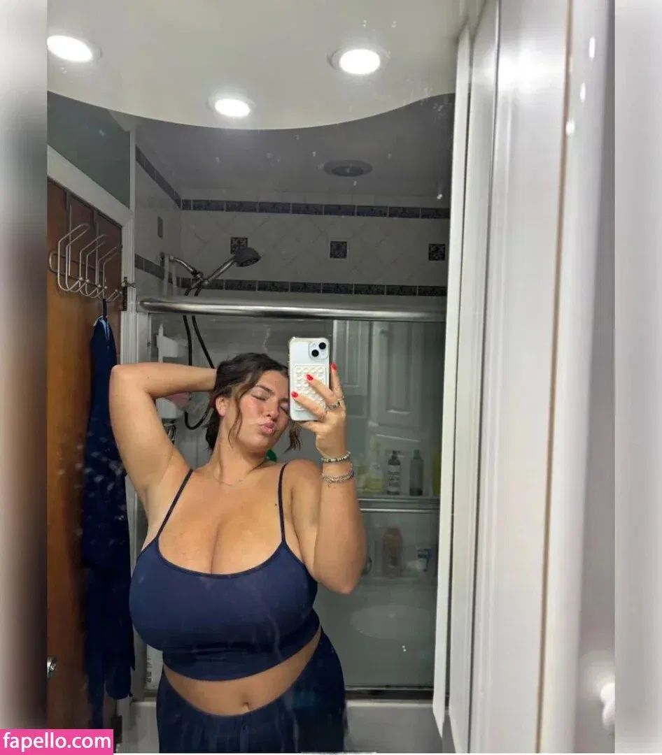 seerahb2 Onlyfans Photo Gallery 