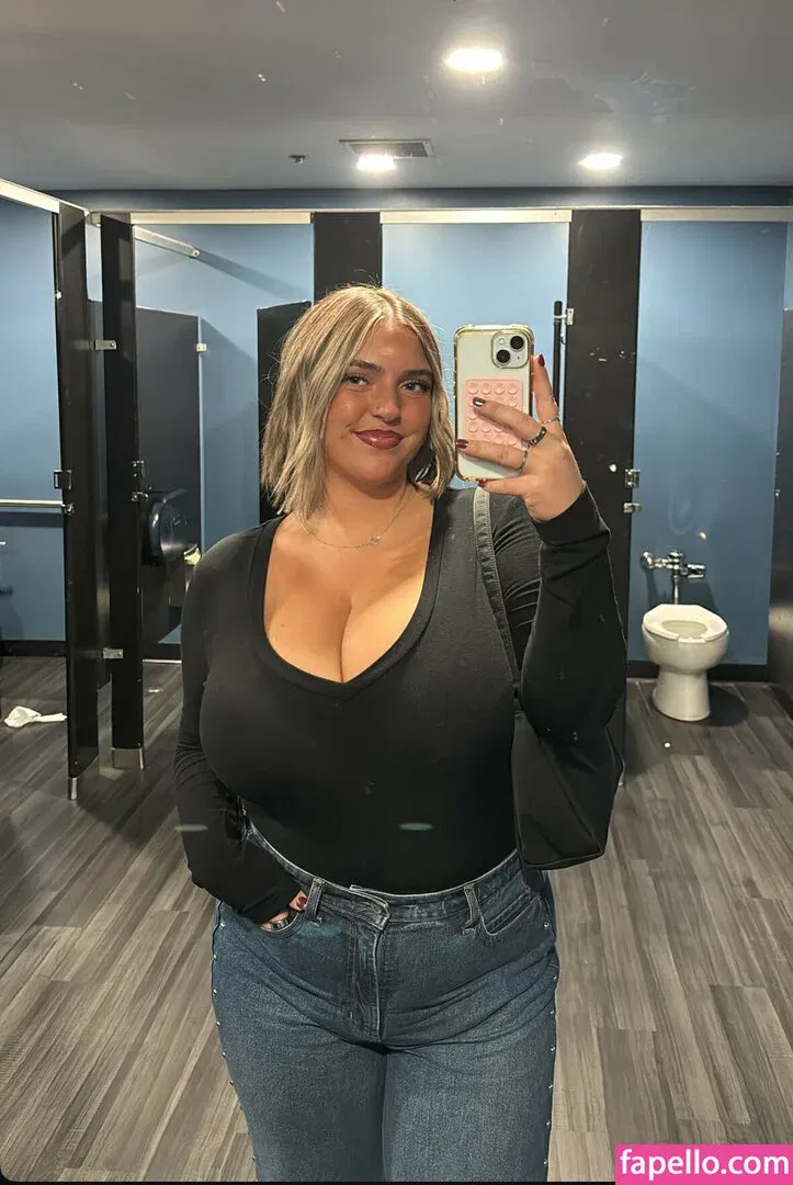 seerahb2 Onlyfans Photo Gallery 