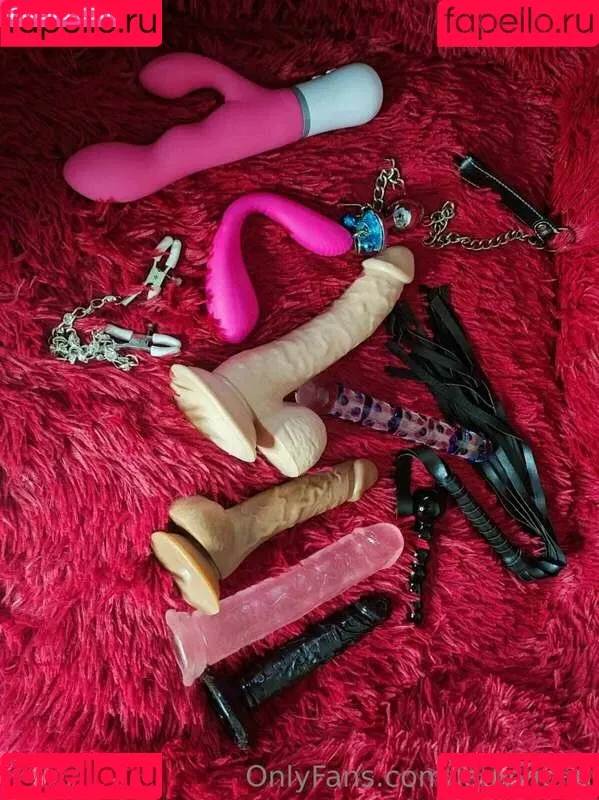 Nessi The Violinist Onlyfans Photo Gallery 