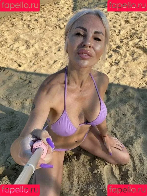 Nessi The Violinist Onlyfans Photo Gallery 