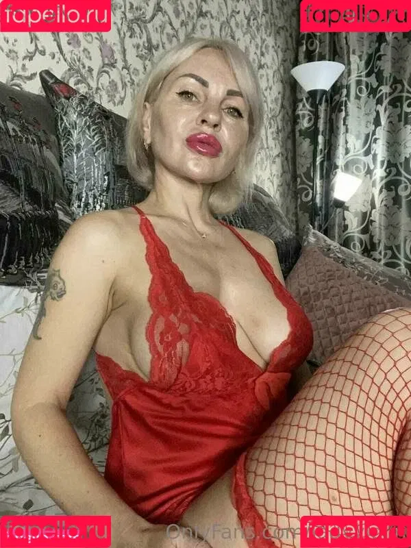 Nessi The Violinist Onlyfans Photo Gallery 