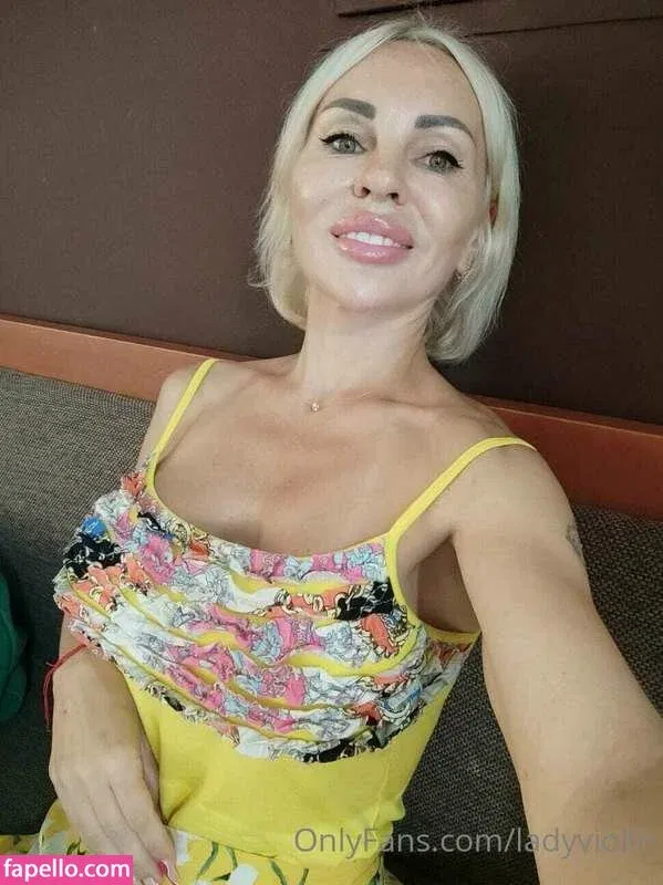 Nessi The Violinist Onlyfans Photo Gallery 