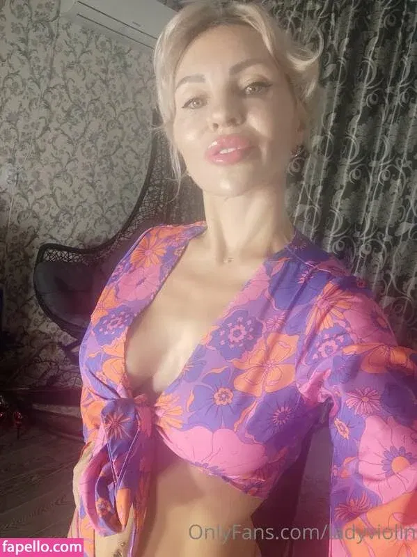 Nessi The Violinist Onlyfans Photo Gallery 