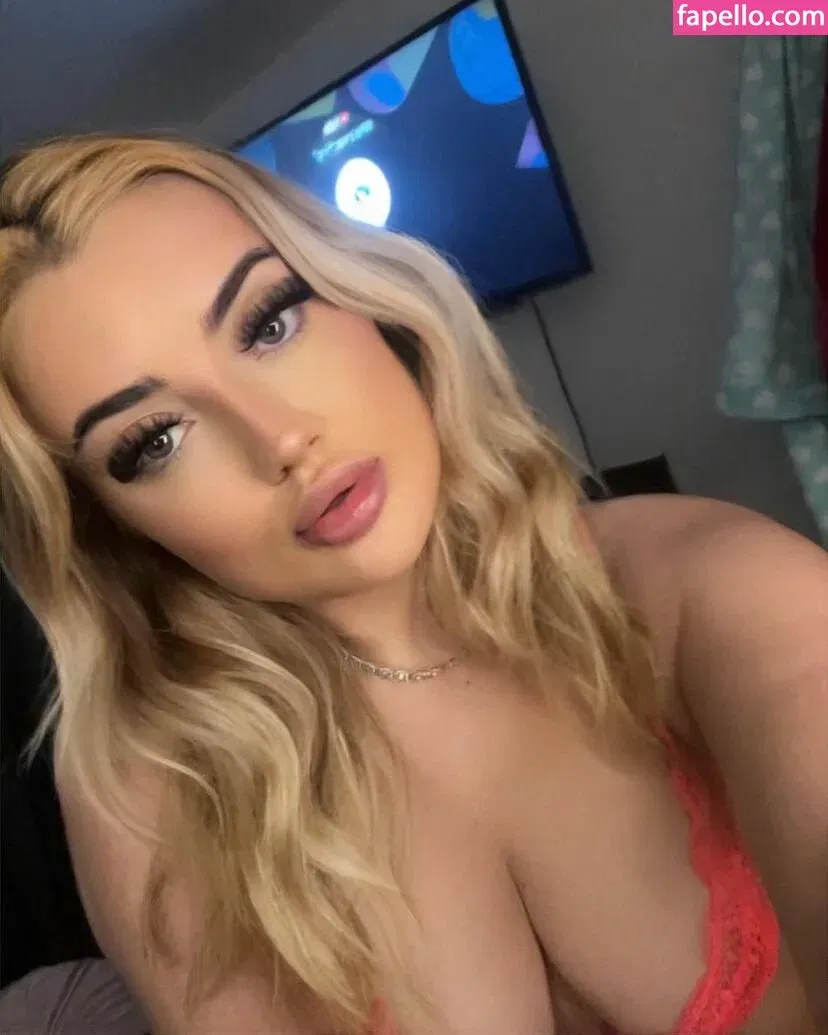 Caseyroseexo Onlyfans Photo Gallery 