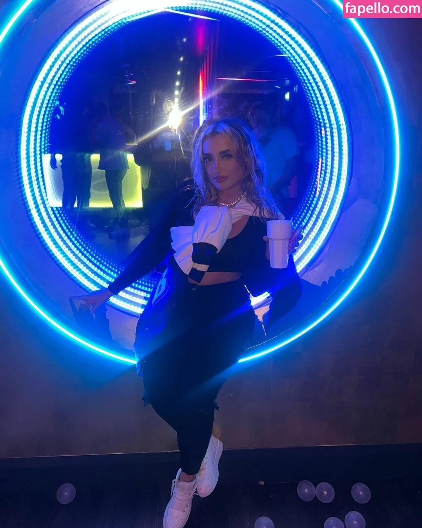 Caseyroseexo Onlyfans Photo Gallery 