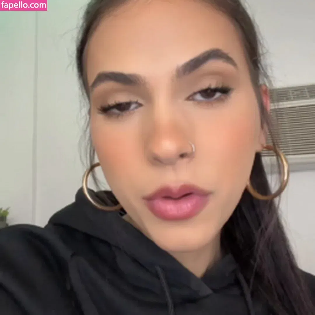 Nani Mami Onlyfans Photo Gallery 