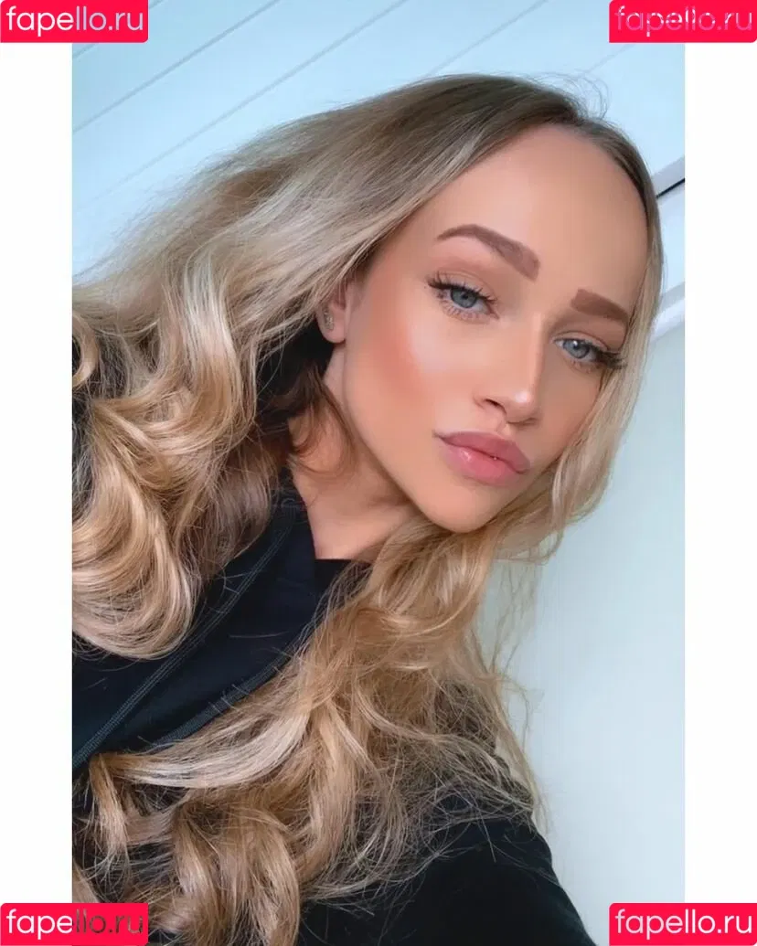 Victoria Hillyard Onlyfans Photo Gallery 