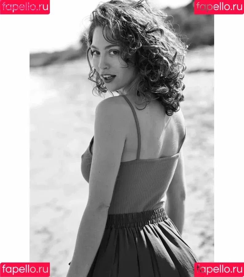 Zoë Camille Onlyfans Photo Gallery 