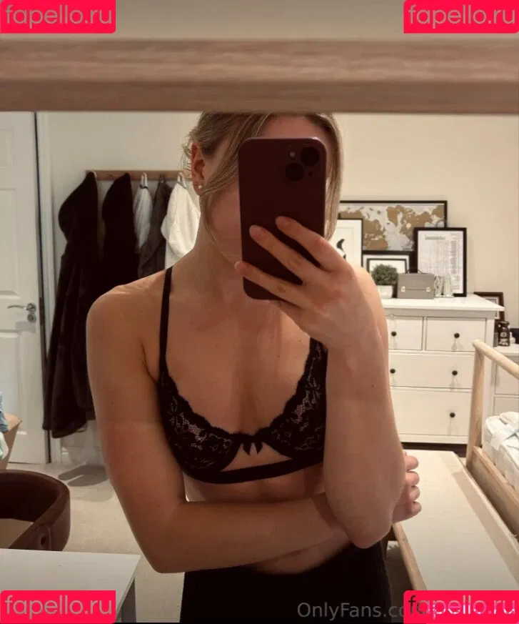 Lois Toulson Onlyfans Photo Gallery 