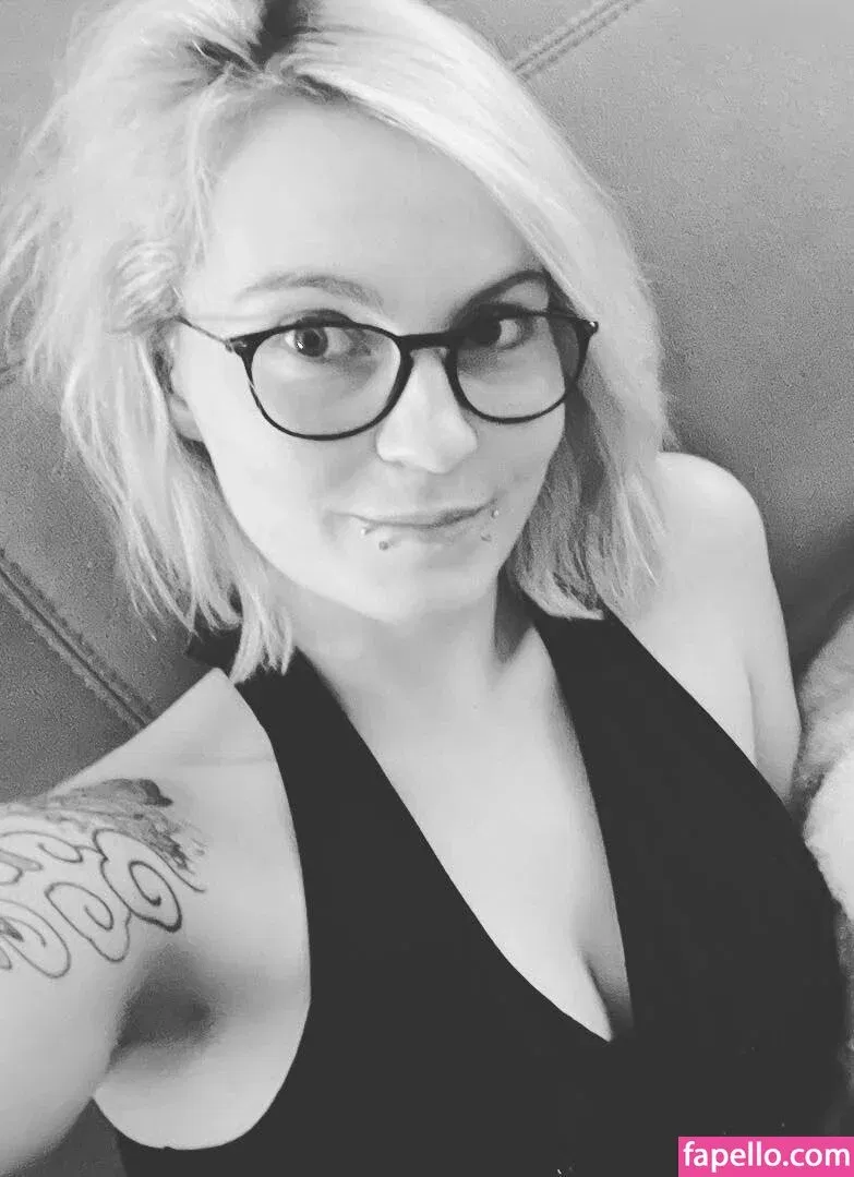 Eva Sykora Onlyfans Photo Gallery 