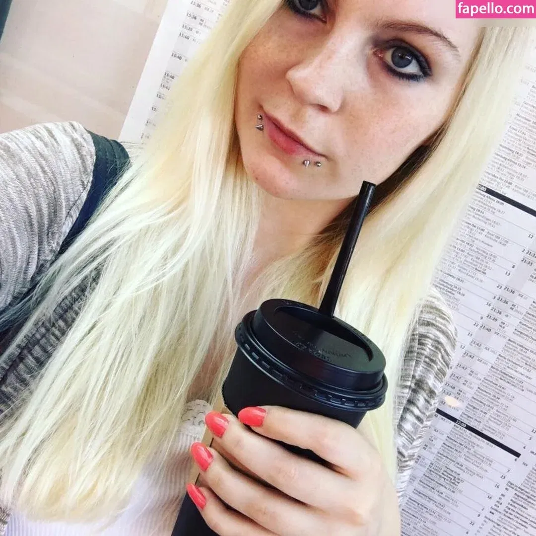 Eva Sykora Onlyfans Photo Gallery 