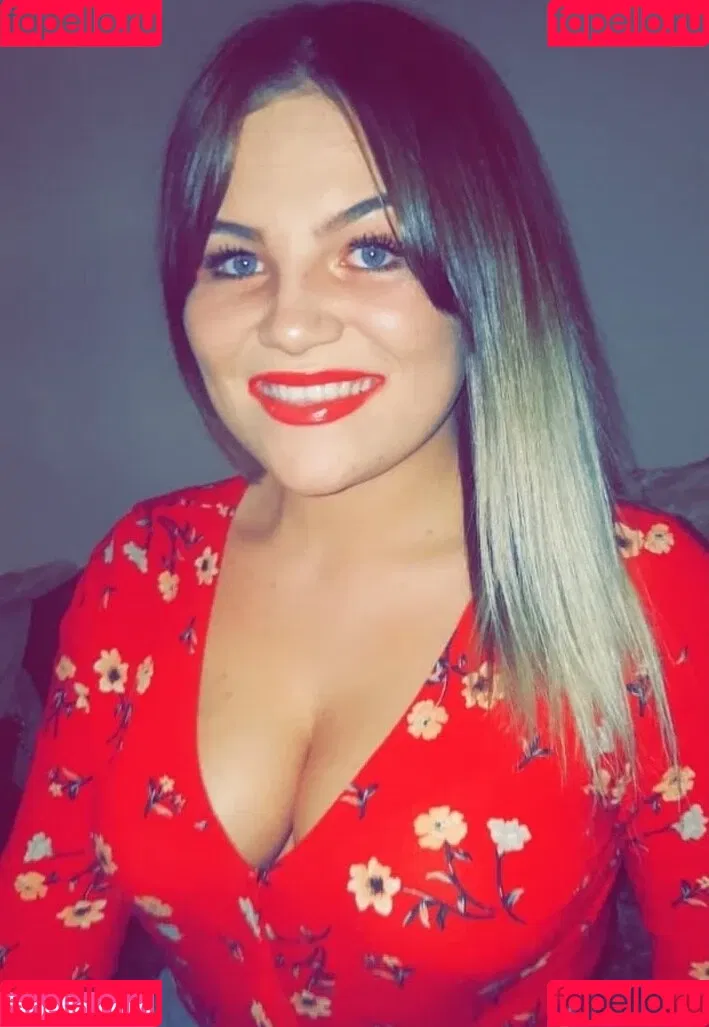 Naomi M Onlyfans Photo Gallery 