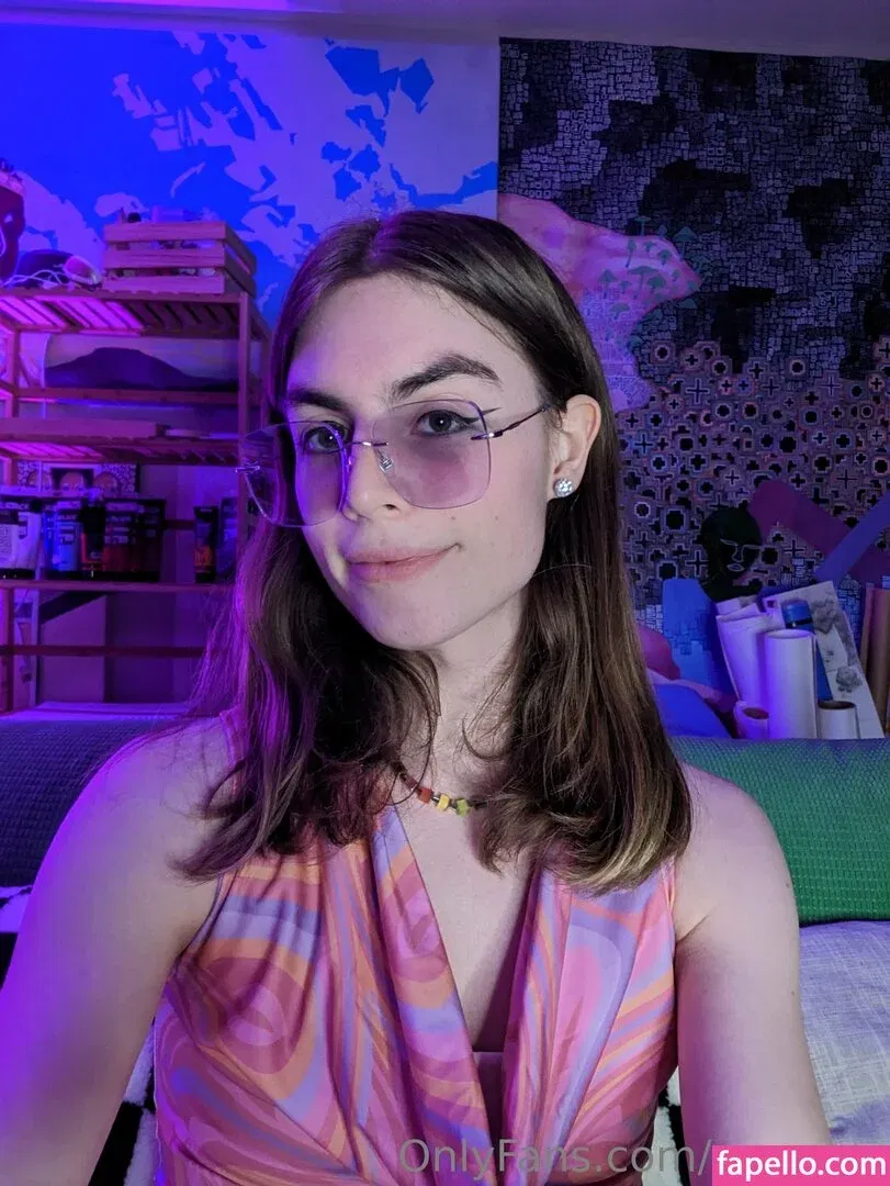 Naomi M Onlyfans Photo Gallery 