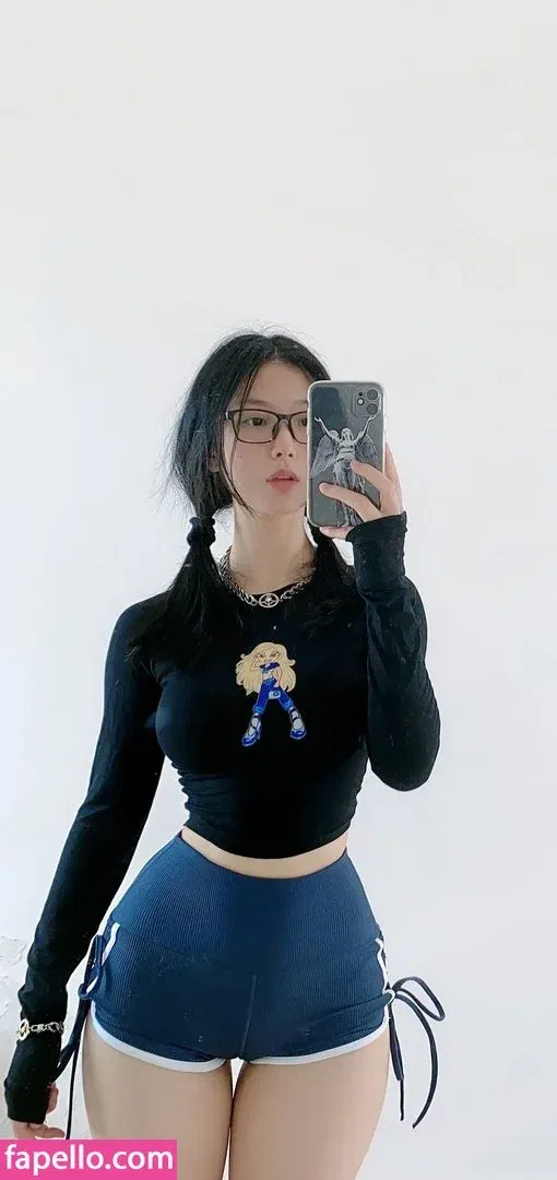 Qiaoniu-TT Onlyfans Photo Gallery 