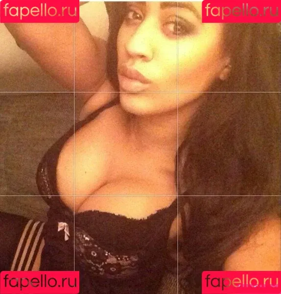 Sarah Joelle Jahnel Onlyfans Photo Gallery 