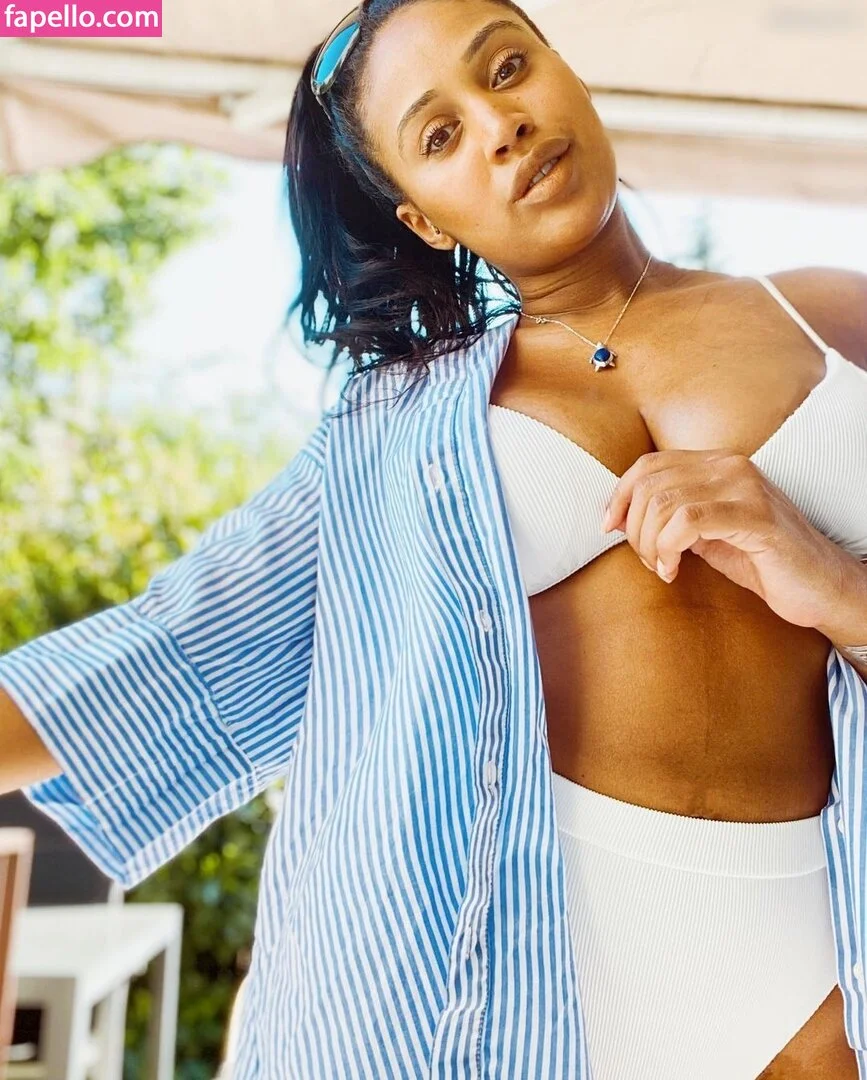 Sarah Joelle Jahnel Onlyfans Photo Gallery 