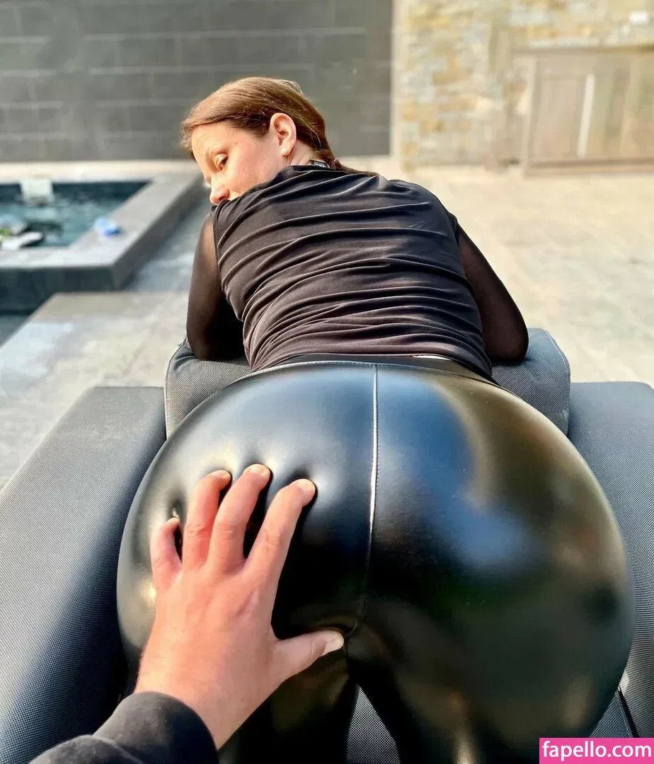 Aurora Sarto Onlyfans Photo Gallery 