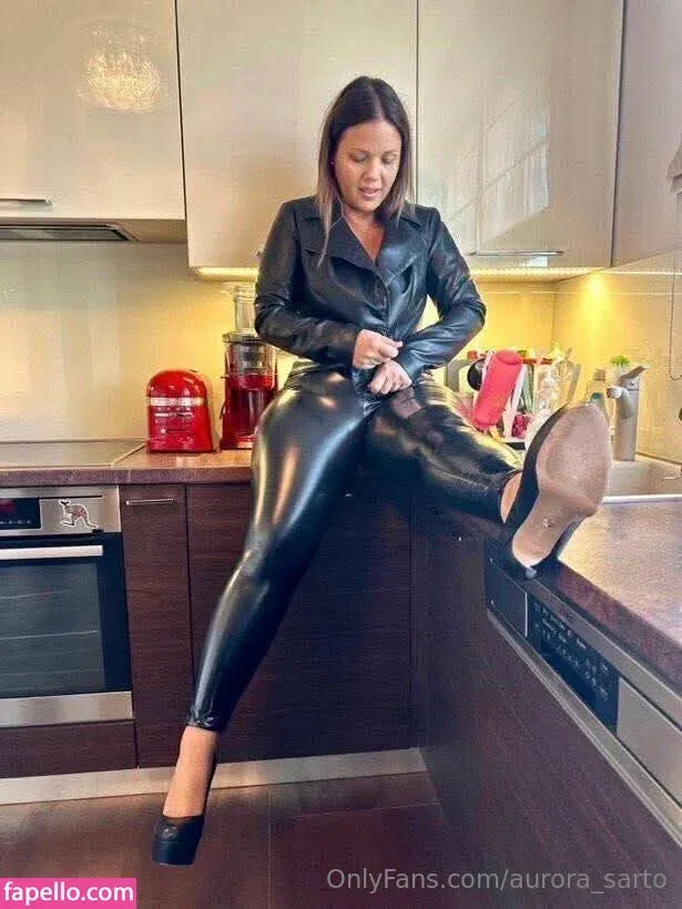 Aurora Sarto Onlyfans Photo Gallery 