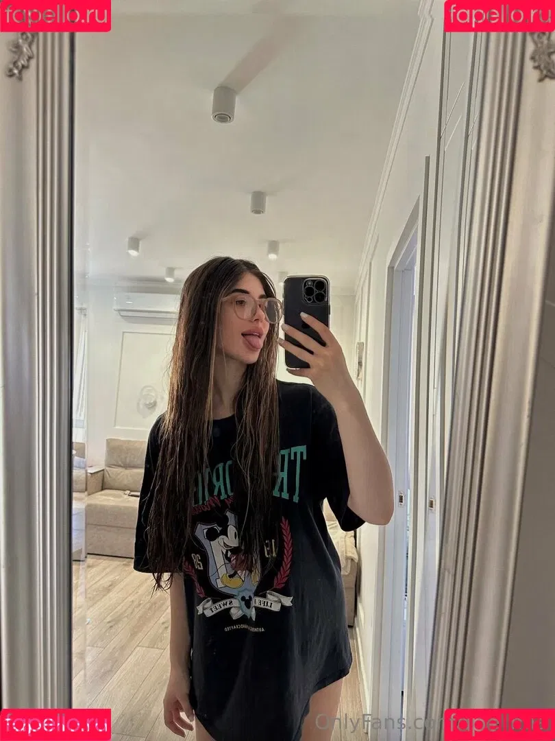 bae_mia Onlyfans Photo Gallery 