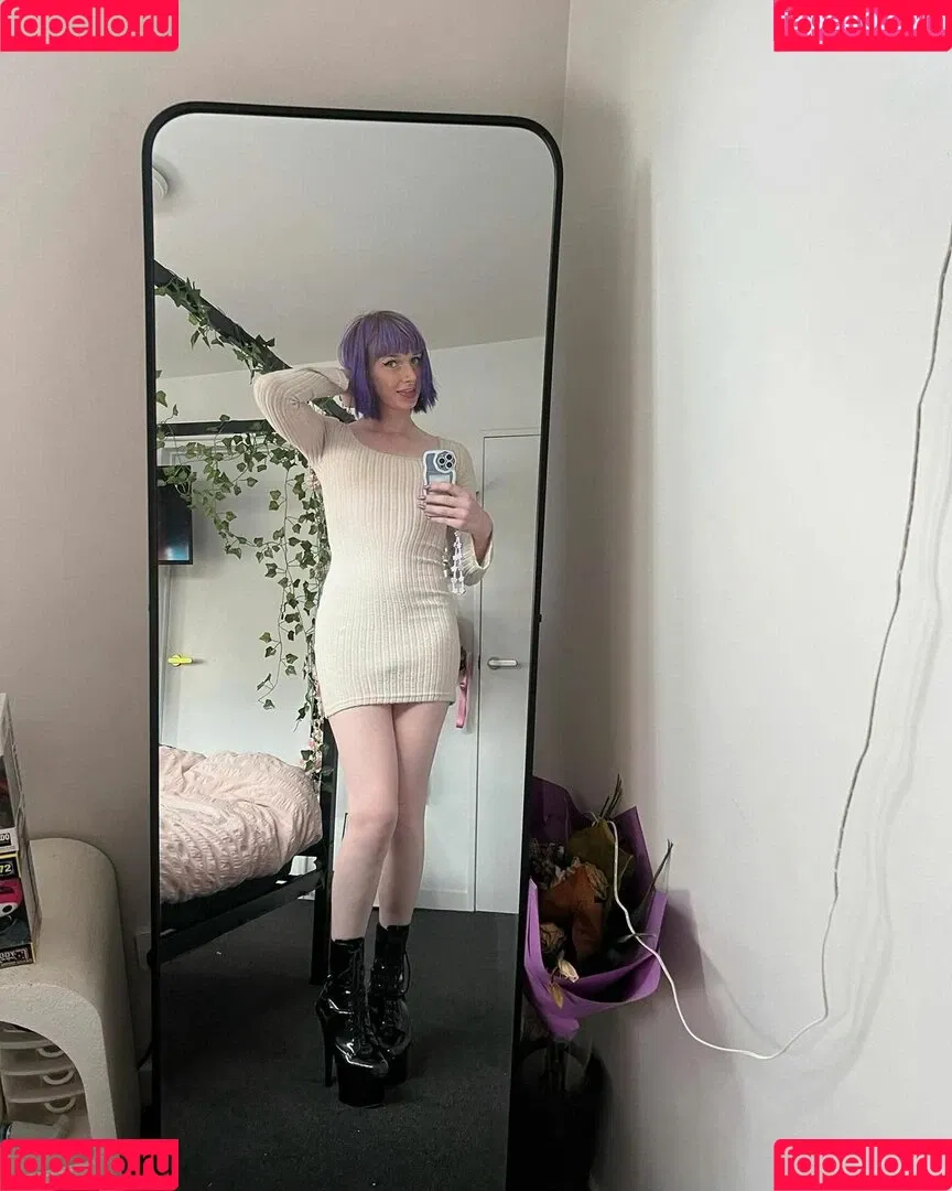 Cassie Moans Onlyfans Photo Gallery 