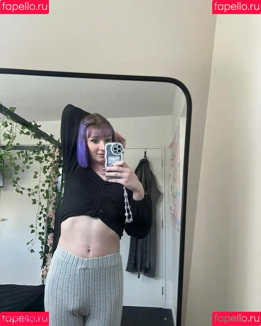 Cassie Moans Onlyfans Photo Gallery 