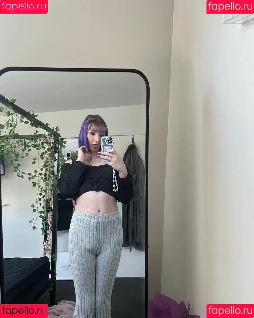 Cassie Moans Onlyfans Photo Gallery 