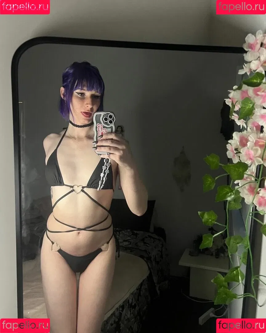 Cassie Moans Onlyfans Photo Gallery 