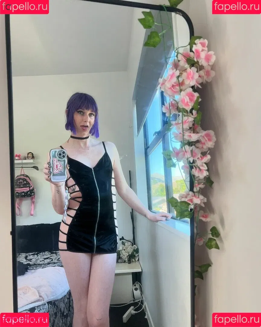 Cassie Moans Onlyfans Photo Gallery 