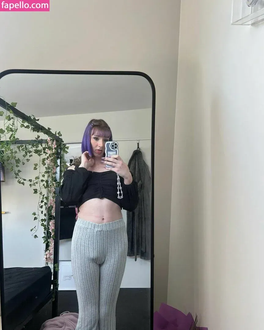 Cassie Moans Onlyfans Photo Gallery 