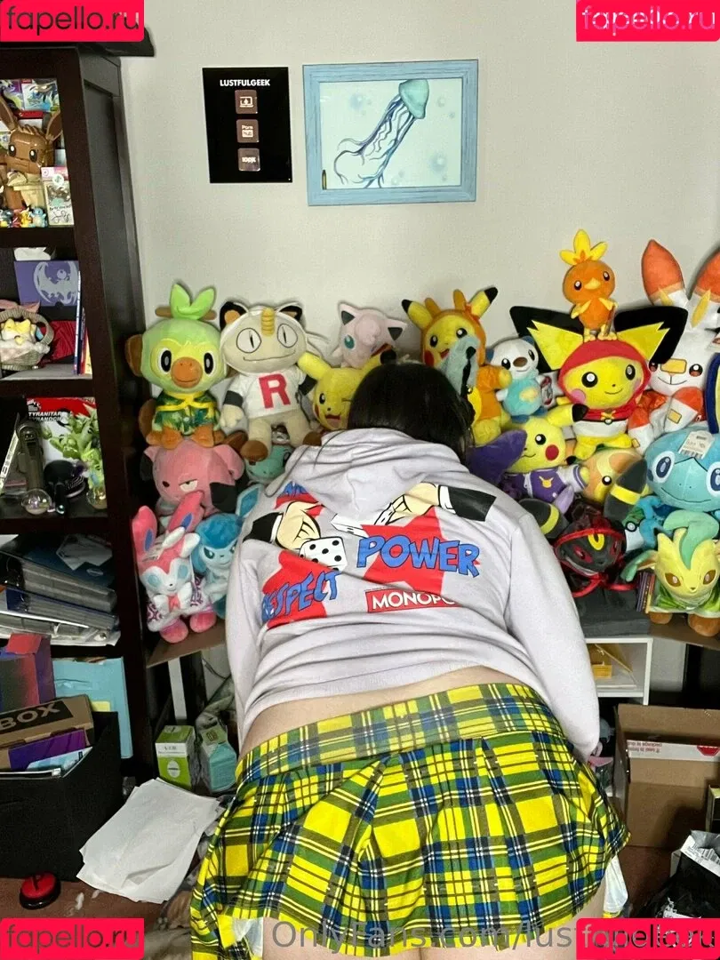 lustfulgeek Onlyfans Photo Gallery 