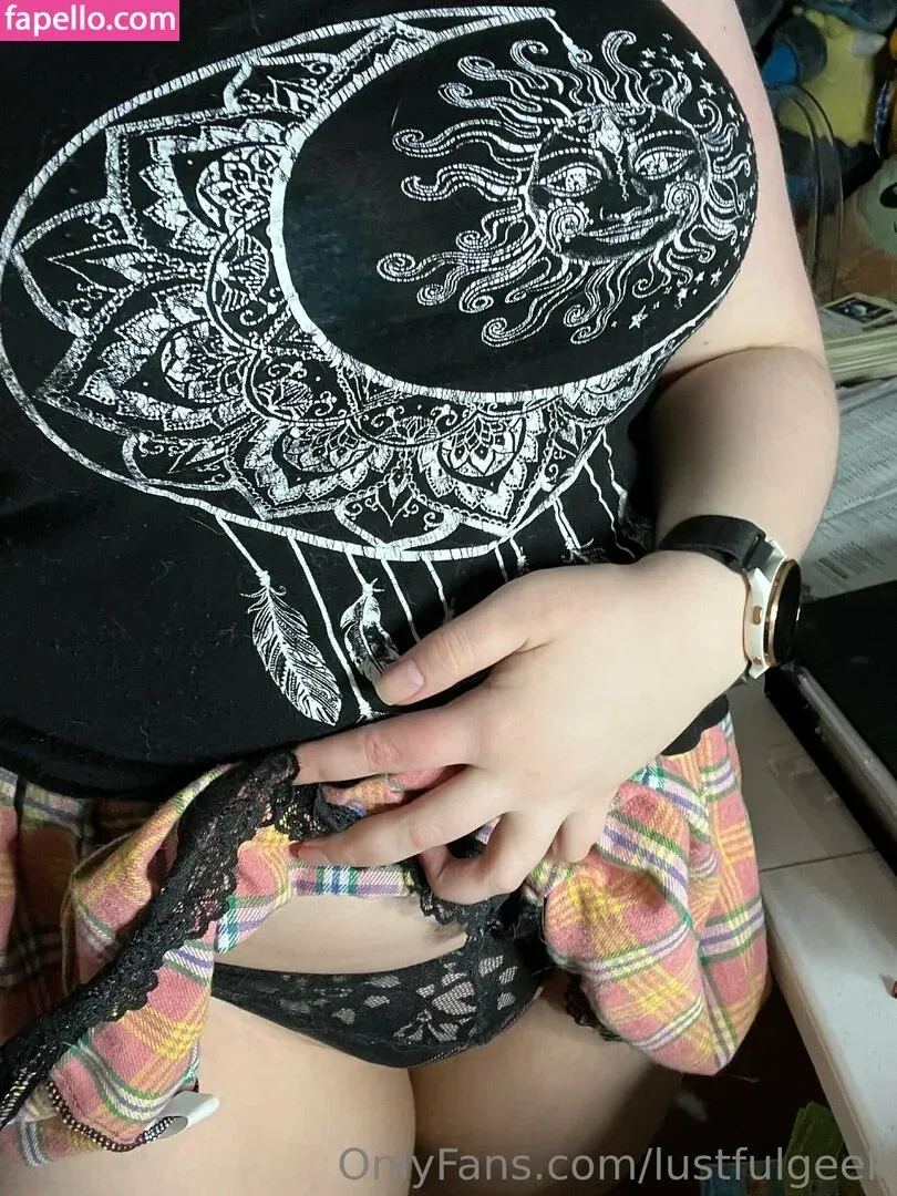 lustfulgeek Onlyfans Photo Gallery 