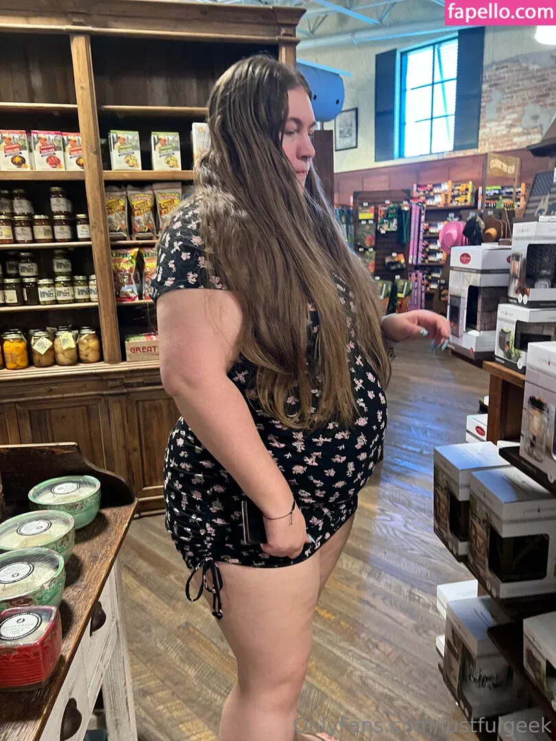 lustfulgeek Onlyfans Photo Gallery 