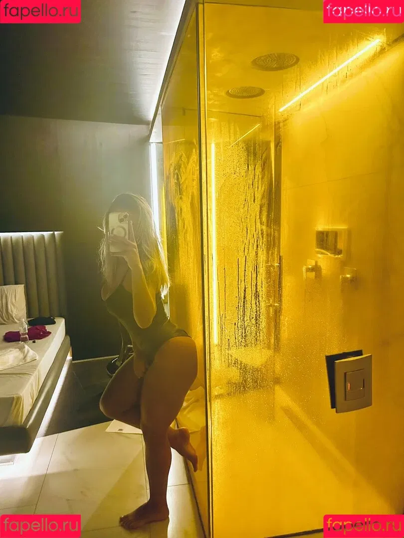 Paola Mello Onlyfans Photo Gallery 