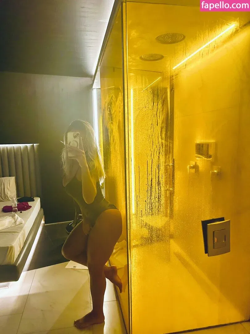 Paola Mello Onlyfans Photo Gallery 