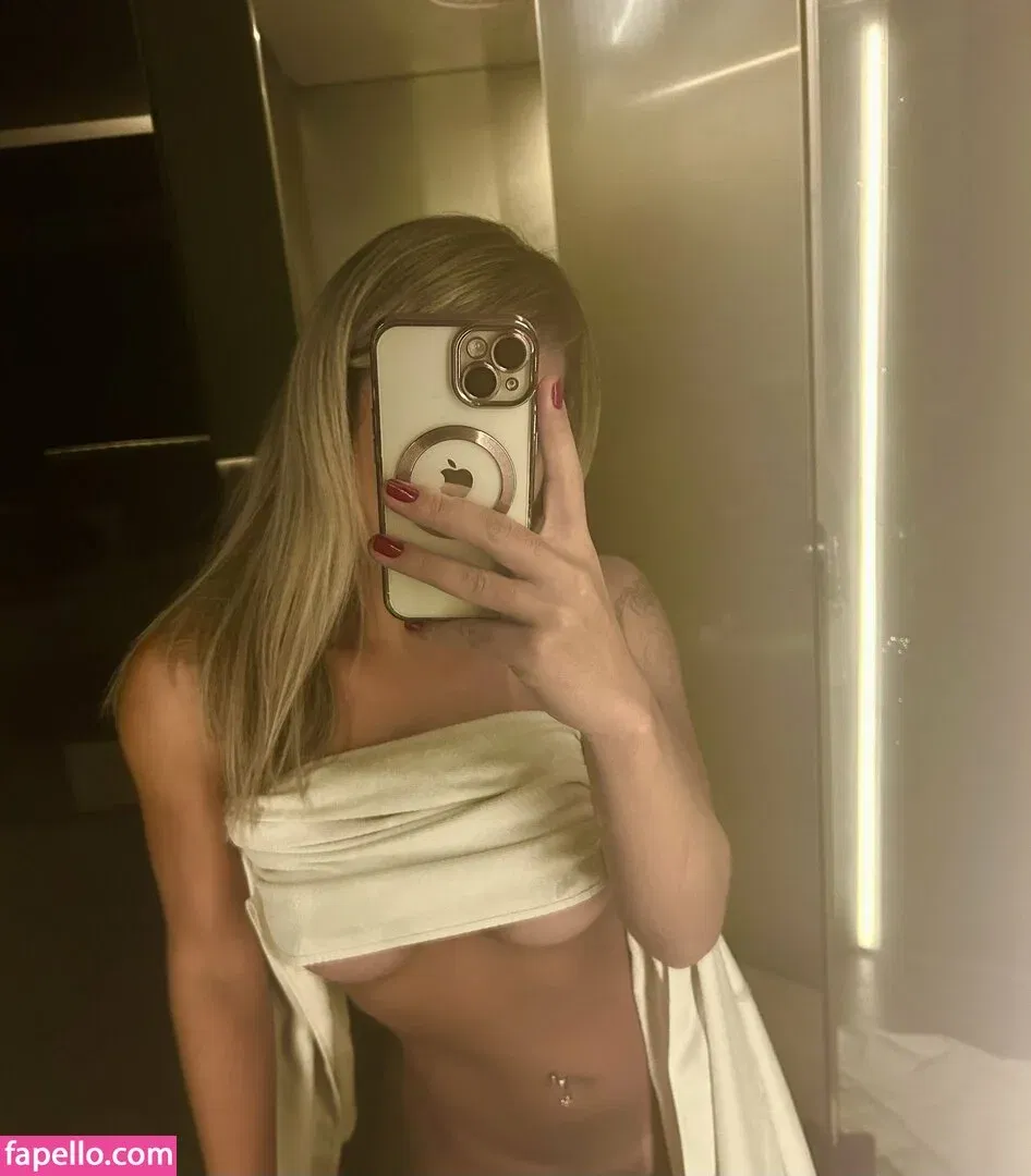 Paola Mello Onlyfans Photo Gallery 