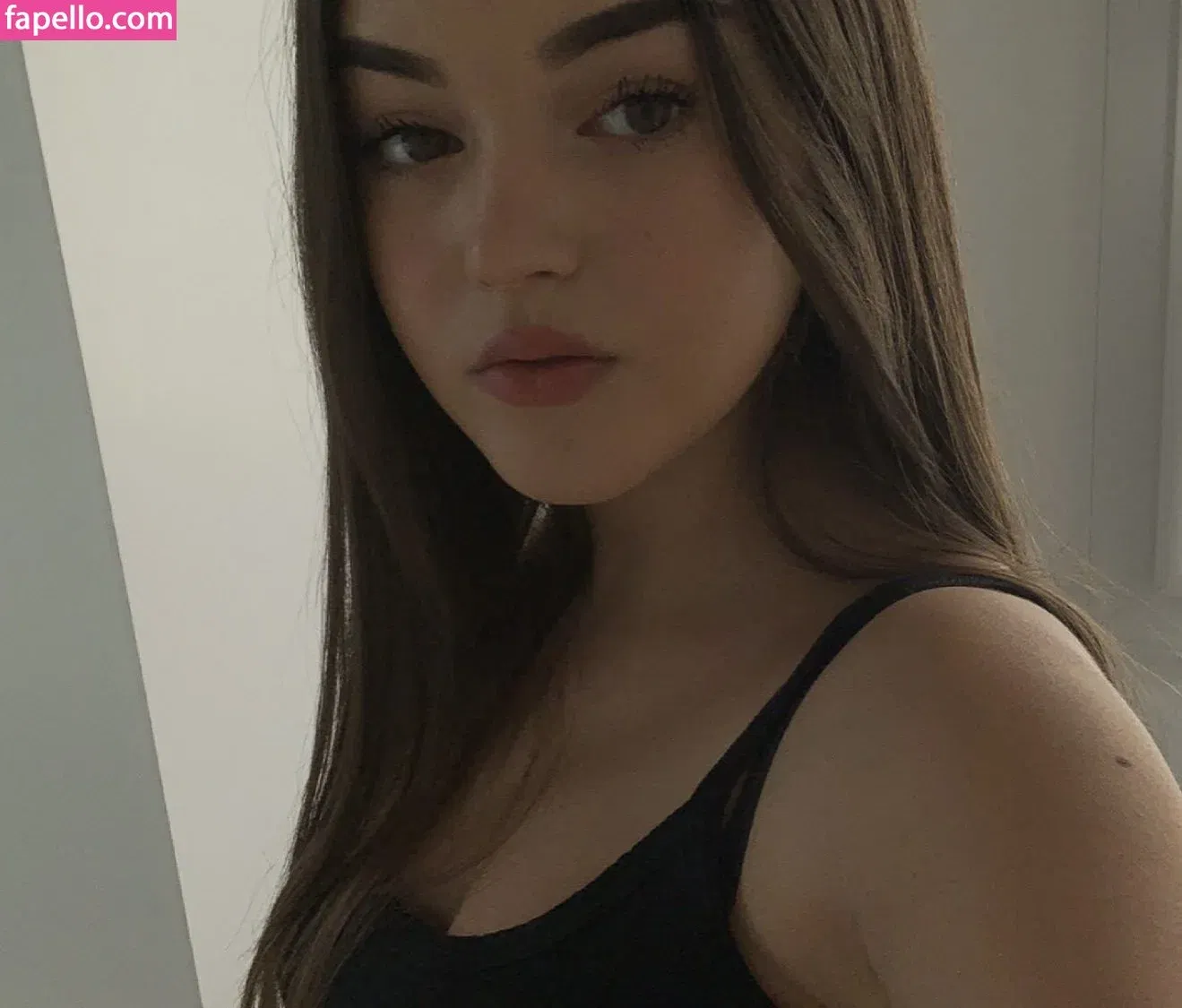 emmy_almyy Onlyfans Photo Gallery 