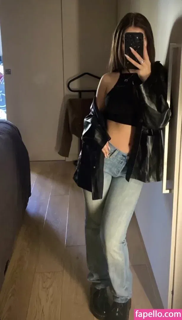 emmy_almyy Onlyfans Photo Gallery 