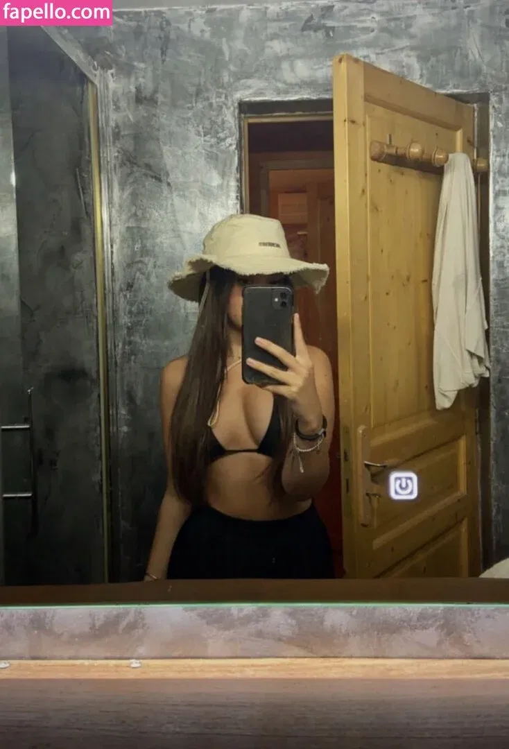 emmy_almyy Onlyfans Photo Gallery 