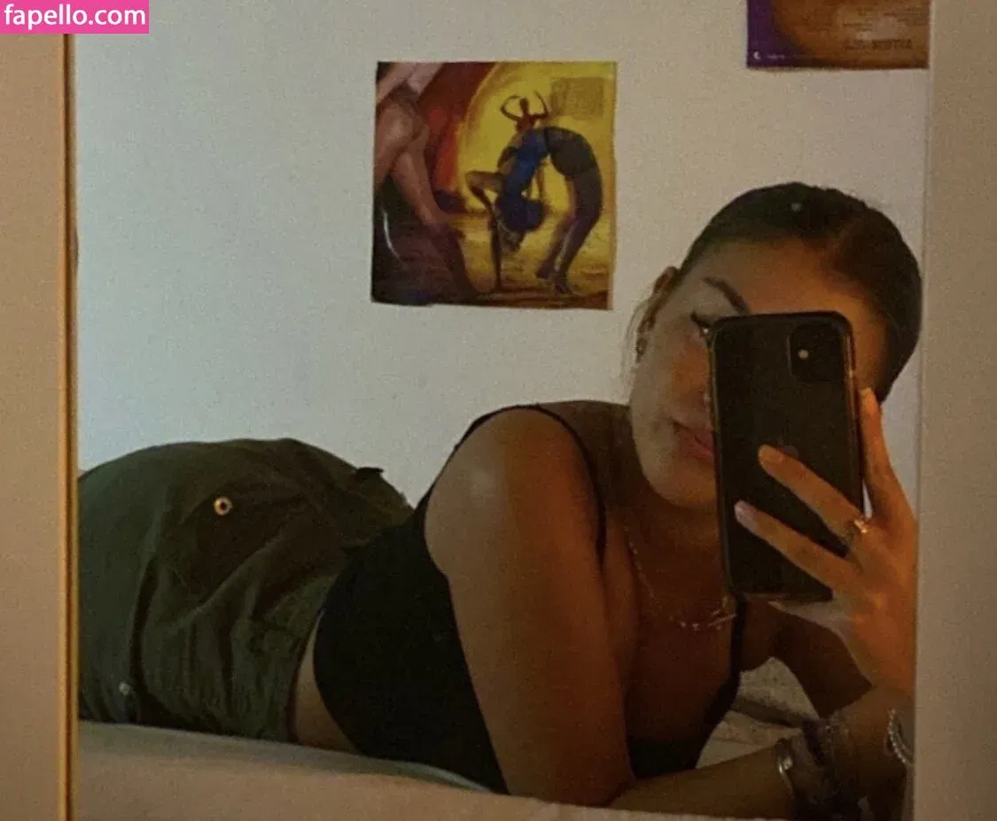 emmy_almyy Onlyfans Photo Gallery 