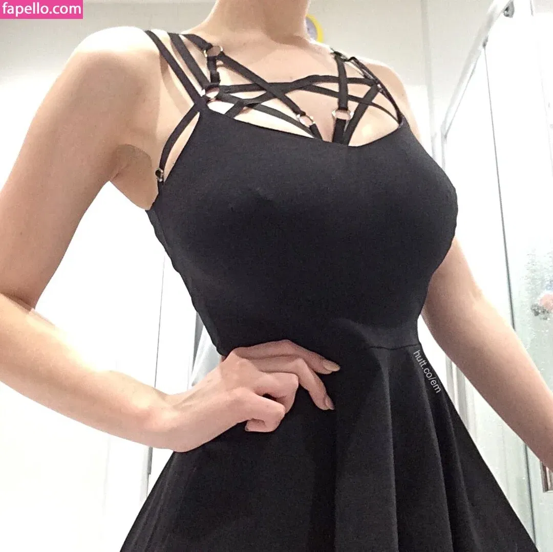 emmy_almyy Onlyfans Photo Gallery 